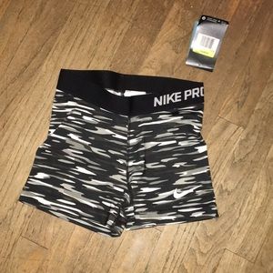 Nike Pros 683647